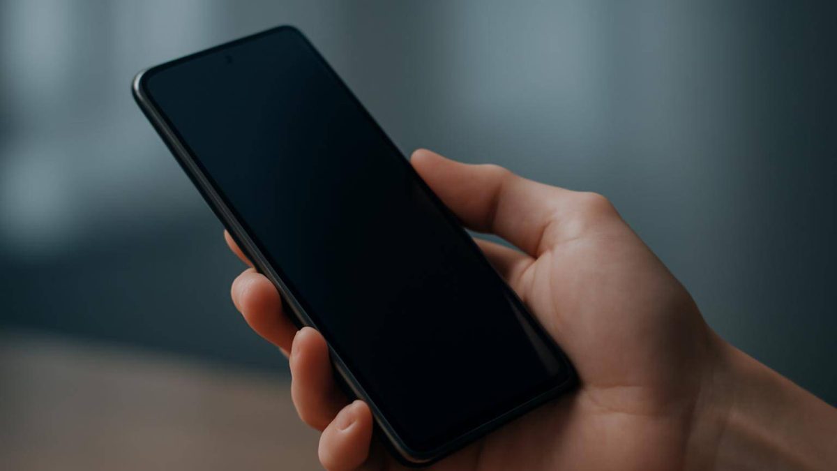 Xiaomi 18 Pro serisi gizlilik ekranını geliştiriyor