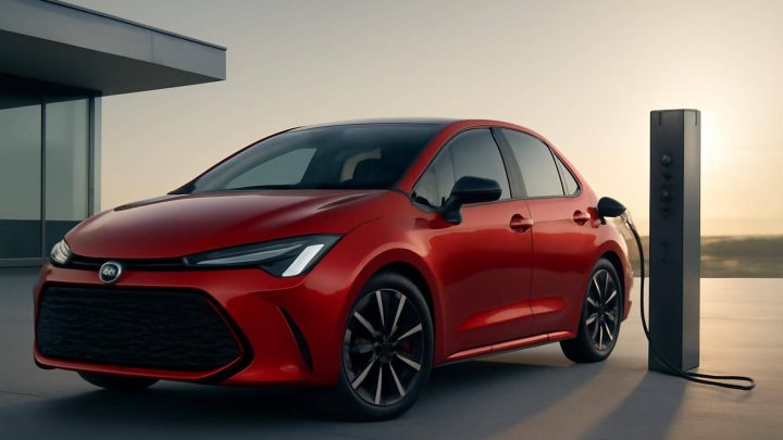 Yeni Toyota Corolla, 2027’de Elektrikli Seçenek Sunacak