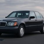 33 Yıllık Mercedes S600 SEL’in Dönemine Meydan Okuyan Özellikleri