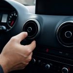 Klima Açınca Arabanın Çekişi Neden Düşüyor?