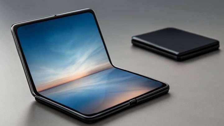 Geniş katlanabilir telefonlar ekran sevkiyatını artıracak