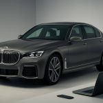BMW M760 xDrive Tanıtıldı: V8 Motor ve 578 Beygir